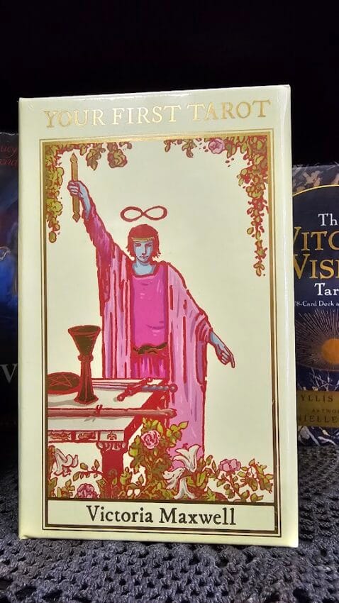 tarot beginner, tarot, tarot deck, divination, intuition, spiritual tools